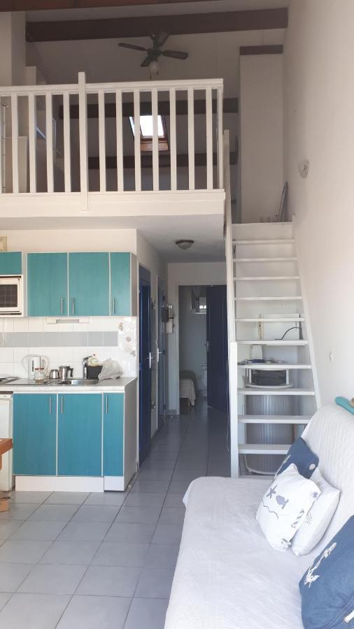 Les Sardines Apartment Сет Екстериор снимка